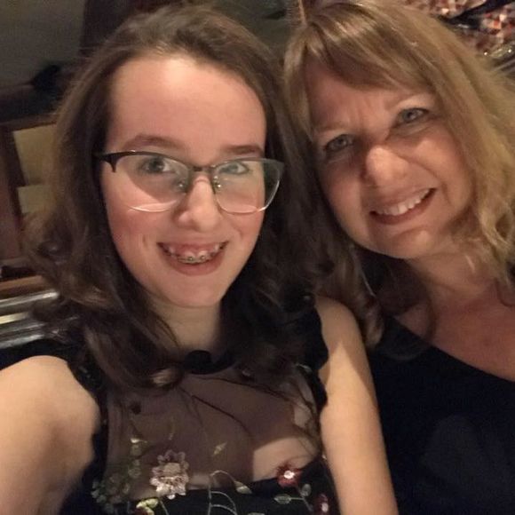 Meet your Posher, Maudean - Picture 1 of 1